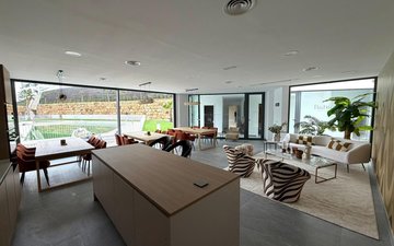 Property slide 25