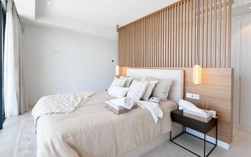 Property slide 17