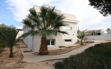 Property slide 19