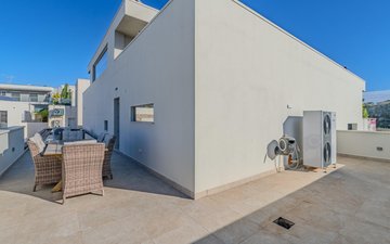 Property slide 17
