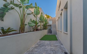 Property slide 30