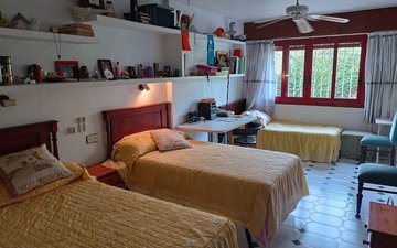Property slide 16