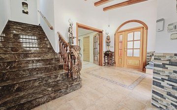 Property slide 14