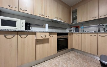 Property slide 32