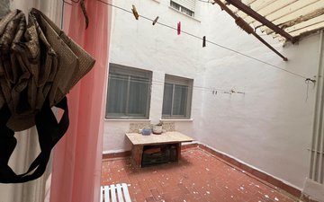 Property slide 40