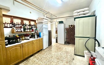Property slide 43