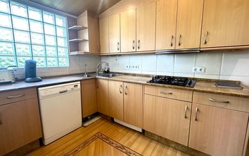 Property slide 48