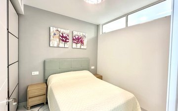 Property slide 20