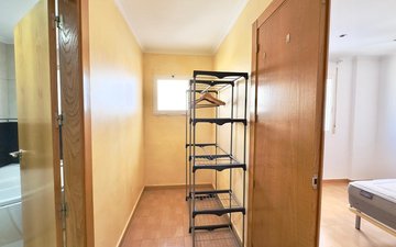 Property slide 32