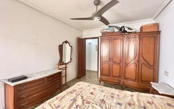 Property slide 32
