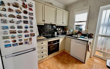 Property slide 10