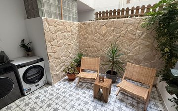 Property slide 16