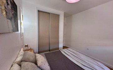 Property slide 18