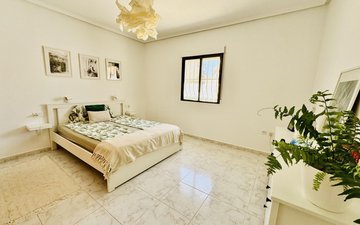 Property slide 22