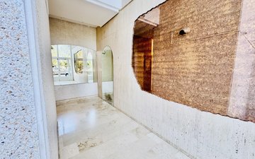 Property slide 20