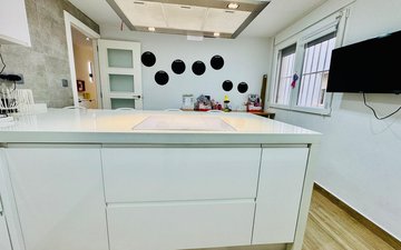 Property slide 14