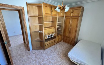 Property slide 32