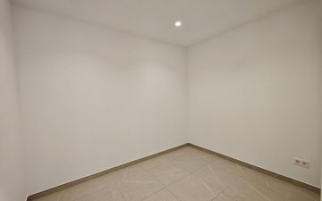 Property slide 46