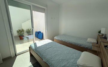 Property slide 32