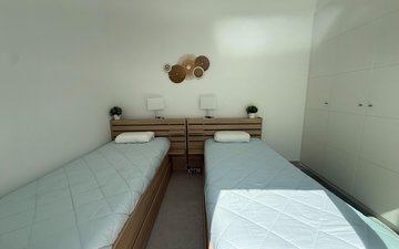 Property slide 33