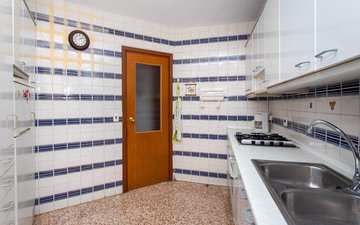 Property slide 32