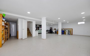 Property slide 47