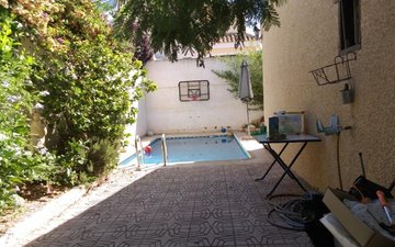 Property slide 16