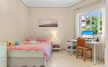 Property slide 24