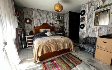 Property slide 21