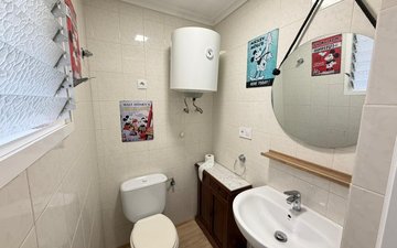Property slide 16