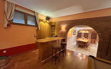 Property slide 32