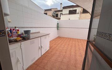 Property slide 20