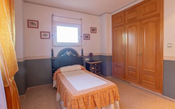 Property slide 22