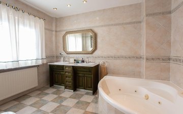 Property slide 24