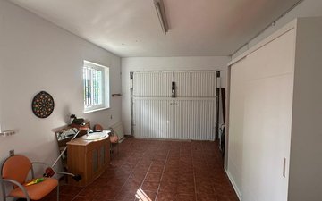 Property slide 27
