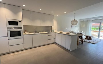 Property slide 25