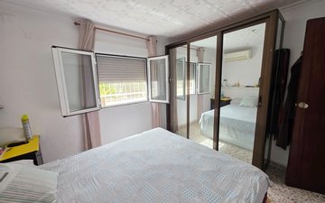 Property slide 25
