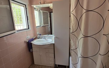 Property slide 27