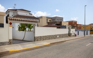 Property slide 50