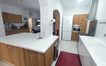 Property slide 20