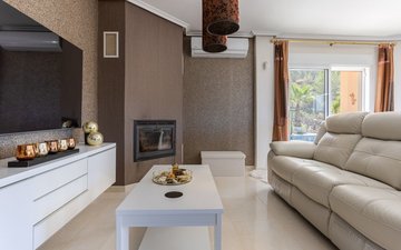 Property slide 15