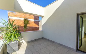 Property slide 21