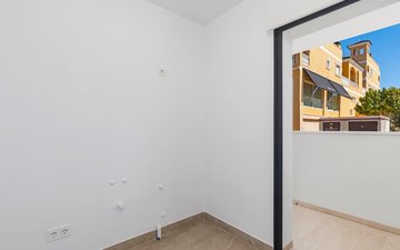 Property slide 20