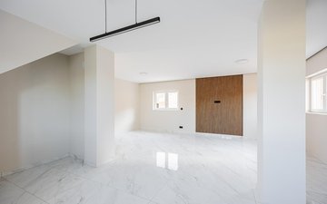 Property slide 44
