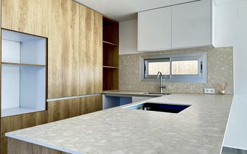 Property slide 14