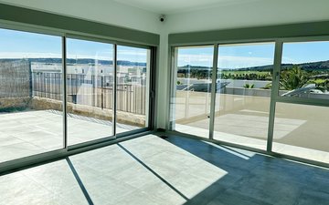 Property slide 25