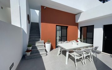 Property slide 32