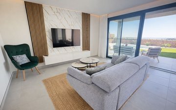Property slide 18