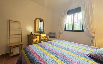 Property slide 25