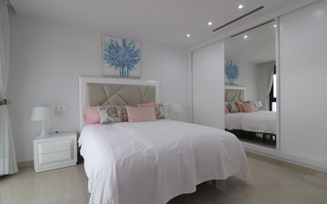 Property slide 14